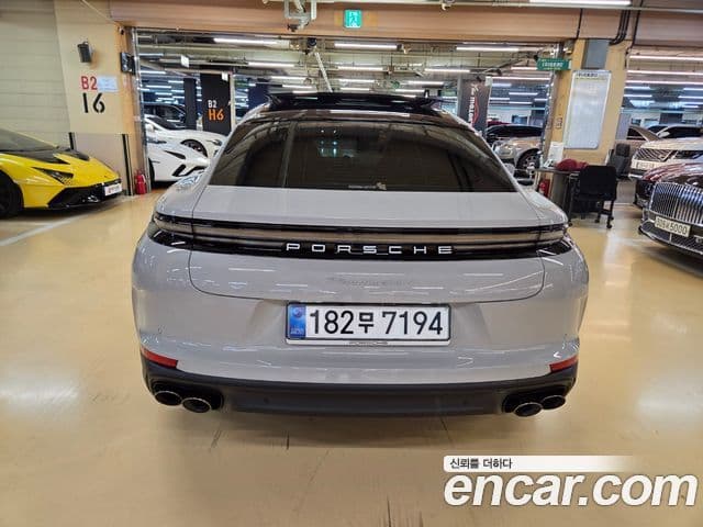 Porsche Panamera (976), 2025 6