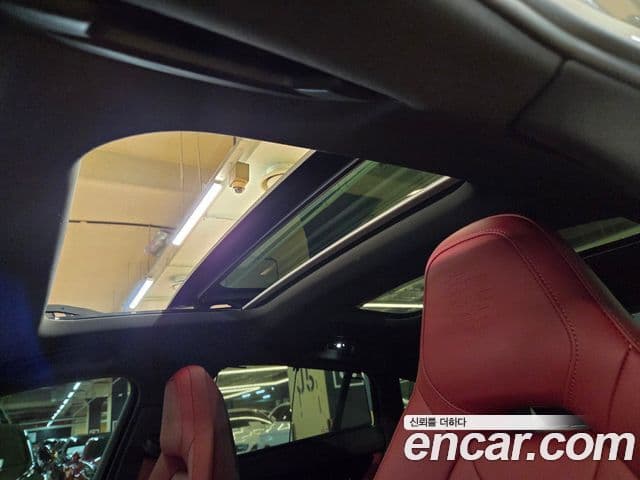 Porsche Panamera (976), 2025 16