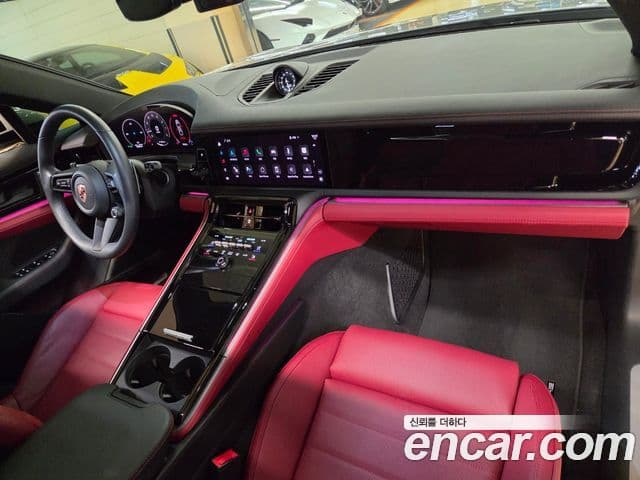 Porsche Panamera (976), 2025 18