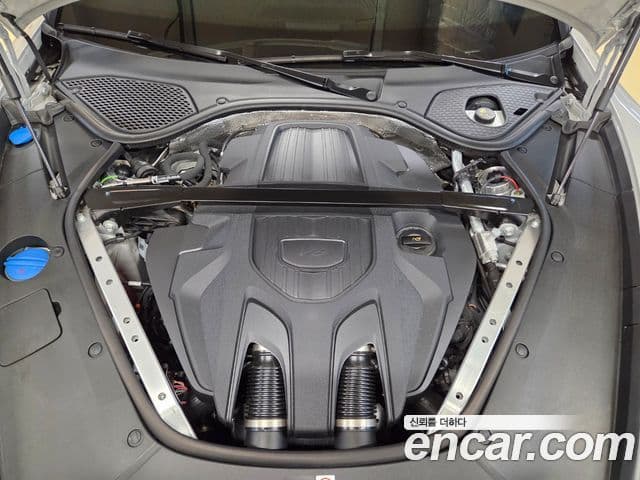 Porsche Panamera (976), 2025 20