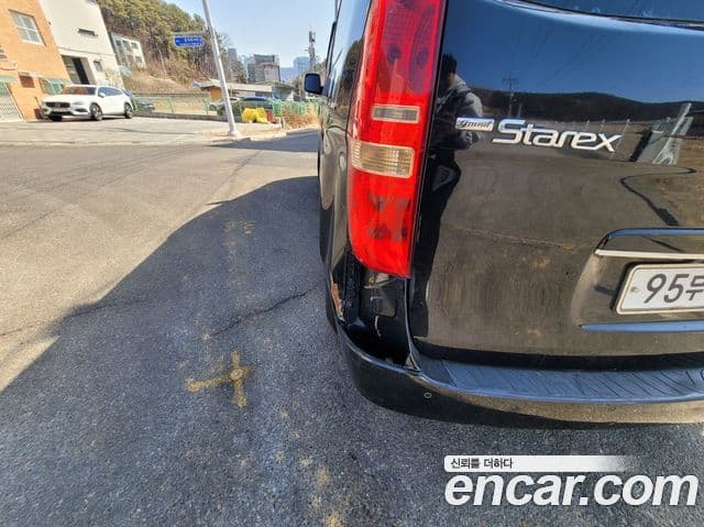 Hyundai Grand Starex CVX Luxury, 2011 11