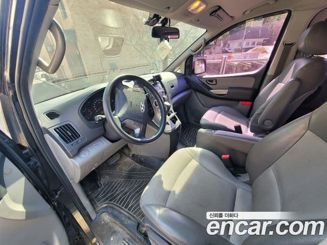 Hyundai Grand Starex CVX Luxury, 2011 12