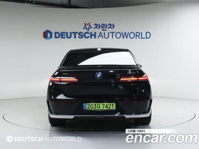 BMW 7시리즈 (G70) 750e xDrive Design Pure Excellence, 2024 4