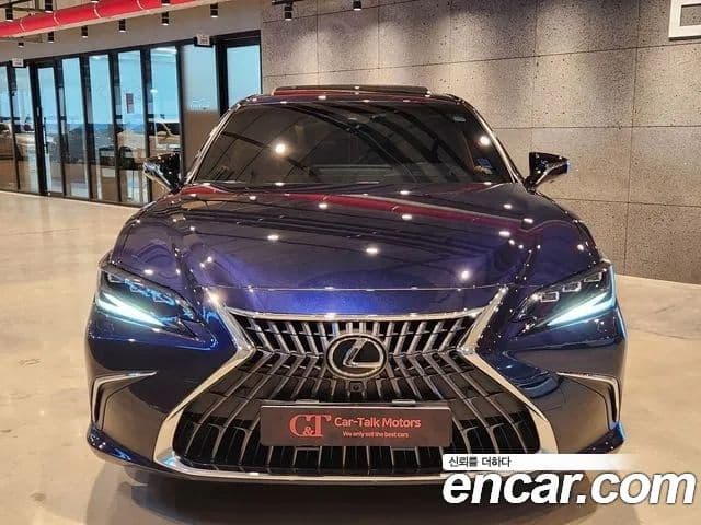 Lexus ES300h 7세대 Executive, 2024 3