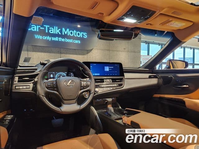 Lexus ES300h 7세대 Executive, 2024 9