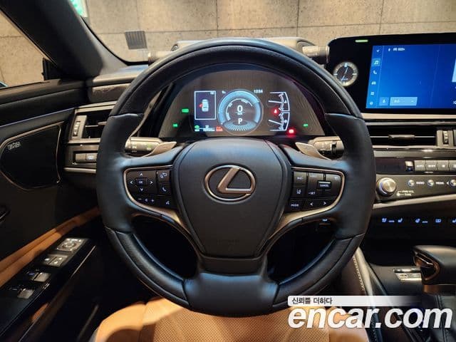 Lexus ES300h 7세대 Executive, 2024 12