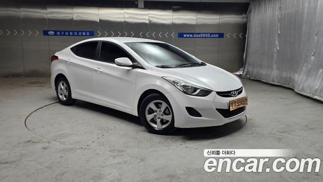Hyundai Avante MD M16 GDI Deluxe, 2012 3