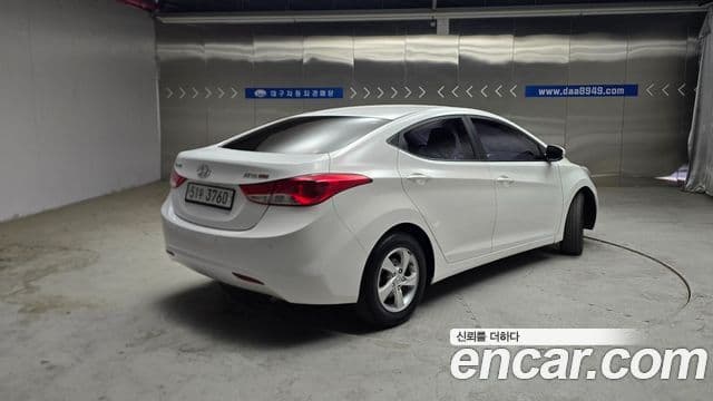 Hyundai Avante MD M16 GDI Deluxe, 2012 4
