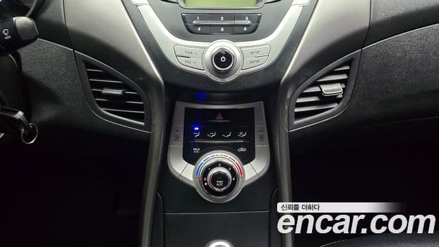 Hyundai Avante MD M16 GDI Deluxe, 2012 13