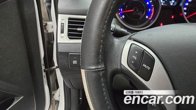 Hyundai Avante MD M16 GDI Deluxe, 2012 15