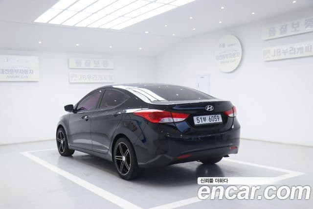 Hyundai Avante MD M16 GDI Deluxe, 2012 6