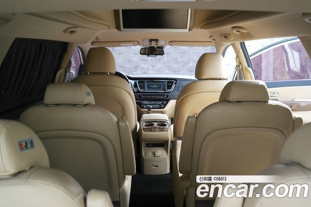 Kia All New Carnival Noblesse, 2017 9