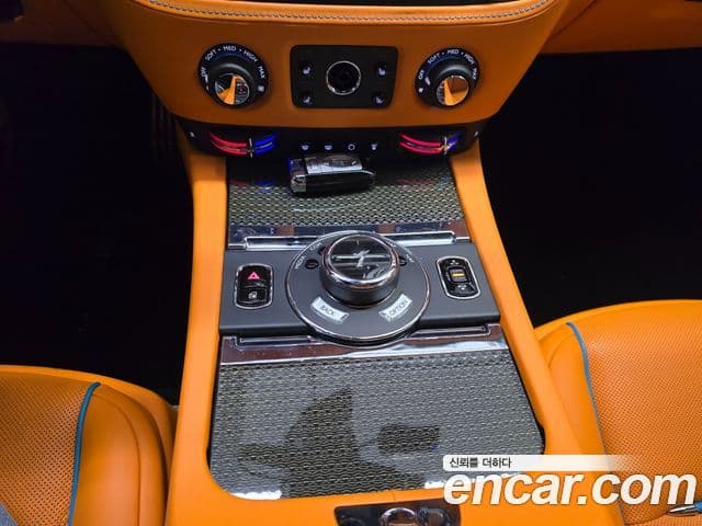 Rolls-Royce 레이스 6.6 чёрный эмблема, badge, 2020 13