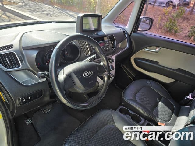 Kia Ray Deluxe, 2014 11