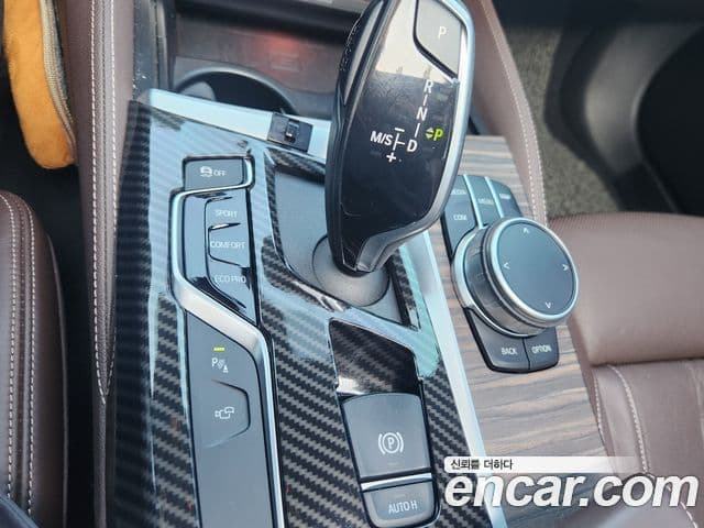 BMW 5시리즈 (G30) 520d M Sport Plus, 2020 9