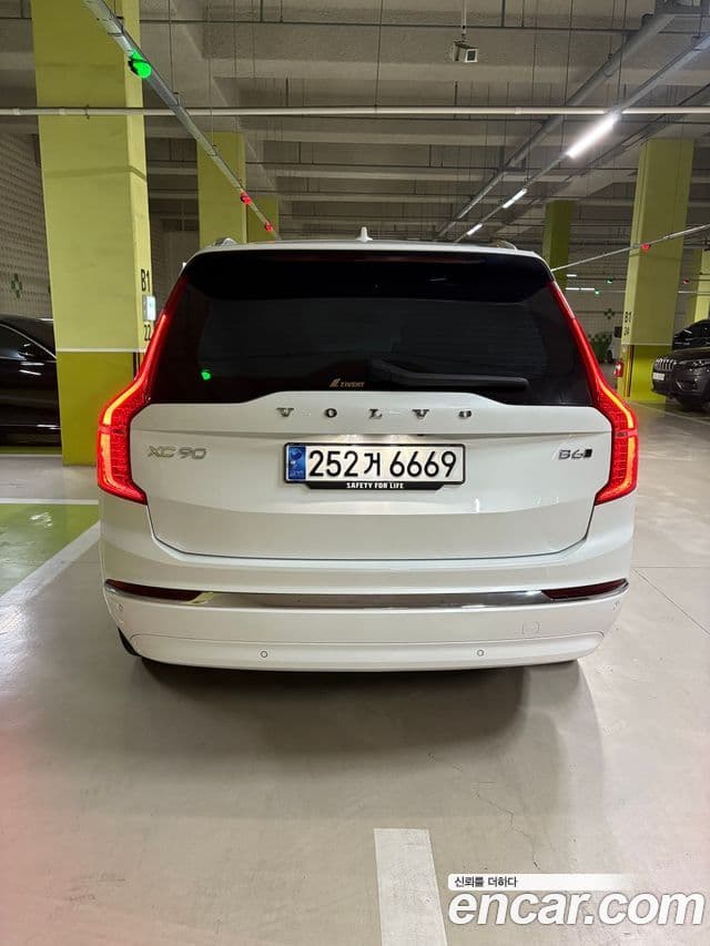 Volvo XC90 2세대 B6 Ultimate Bright, 2024 2