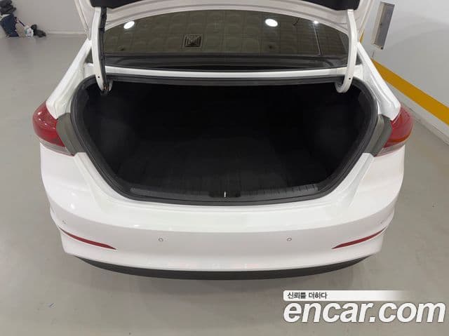 Hyundai Avante AD 1.6 GDI Smart, 2017 6