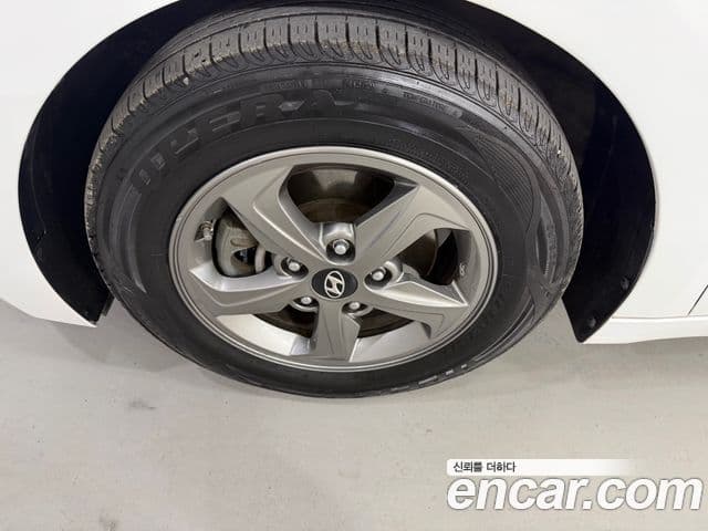 Hyundai Avante AD 1.6 GDI Smart, 2017 19