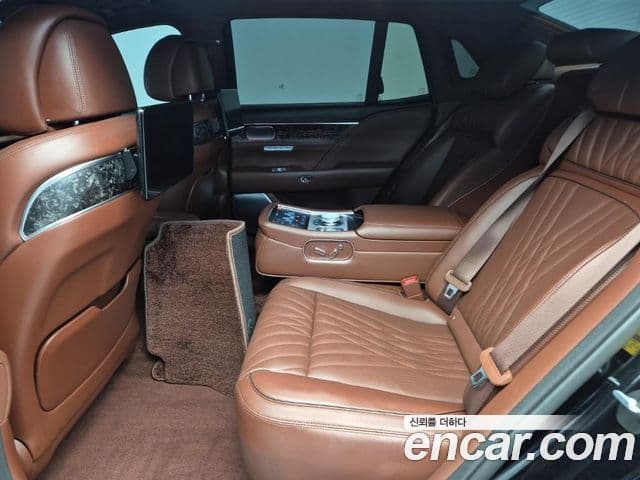 Genesis G90 (RS4) бензин 3.5 турбо AWD, 2023 12