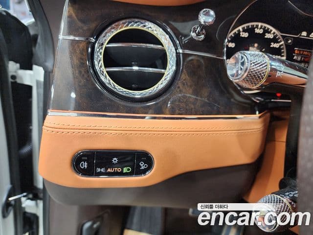 Bentley Continental GT 3세대 4.0 GT, 2022 12