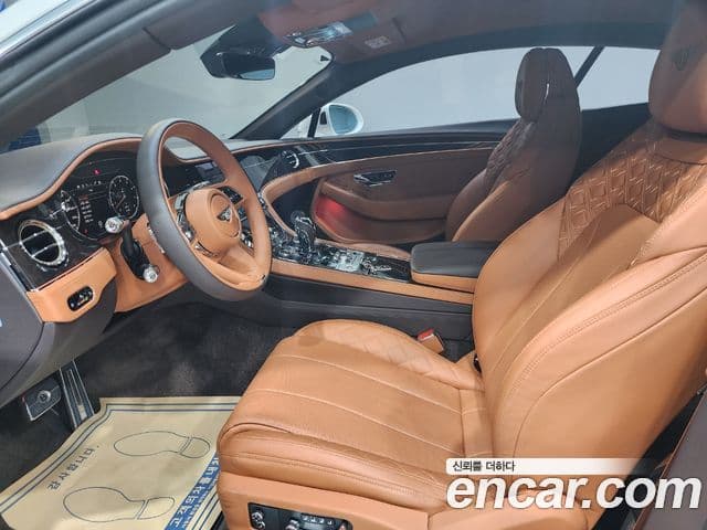 Bentley Continental GT 3세대 4.0 GT, 2022 14