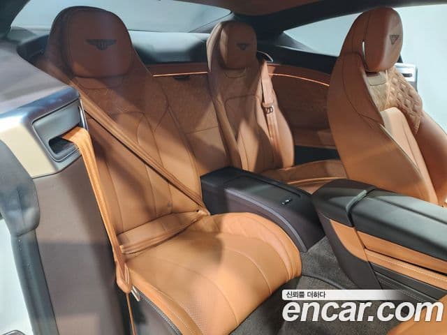 Bentley Continental GT 3세대 4.0 GT, 2022 16