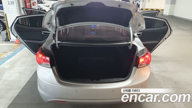 Hyundai Avante MD Luxury, 2011 10