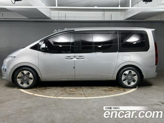 Hyundai Staria Modern, 2022 2