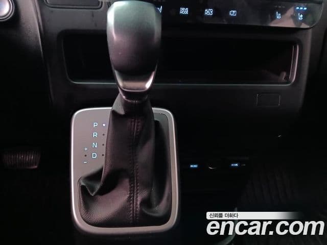 Hyundai Staria Modern, 2022 13