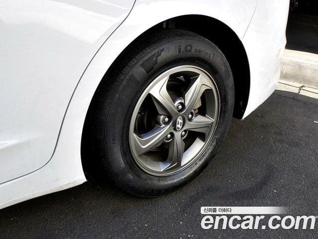 Hyundai Avante AD 1.6 GDI Smart, 2017 20