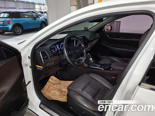 Hyundai Grandeur IG Premium, 2019 16