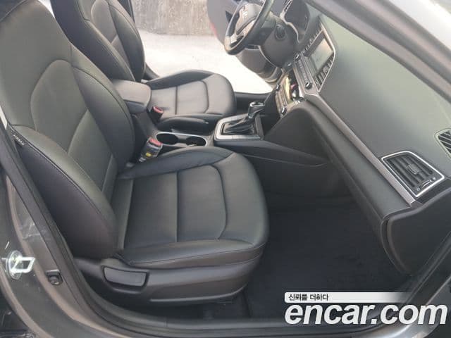 Hyundai Avante AD Special, 2016 9