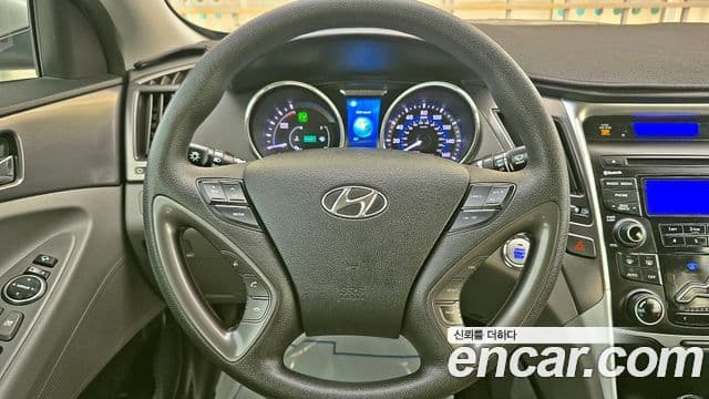 Hyundai Sonata гибрид 2.4(экспортная версия), 2013 13