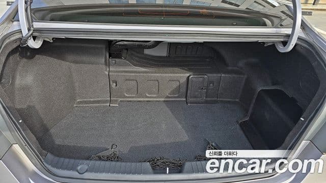 Hyundai Sonata гибрид 2.4(экспортная версия), 2013 16