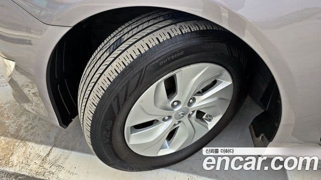 Hyundai Sonata гибрид 2.4(экспортная версия), 2013 18