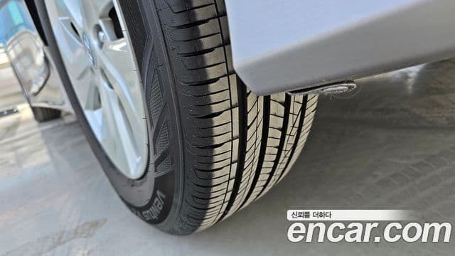 Hyundai Sonata гибрид 2.4(экспортная версия), 2013 19