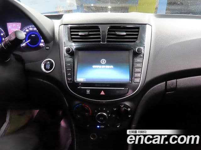 Hyundai Accent(новый кузов / новое поколение) Modern, 2016 11