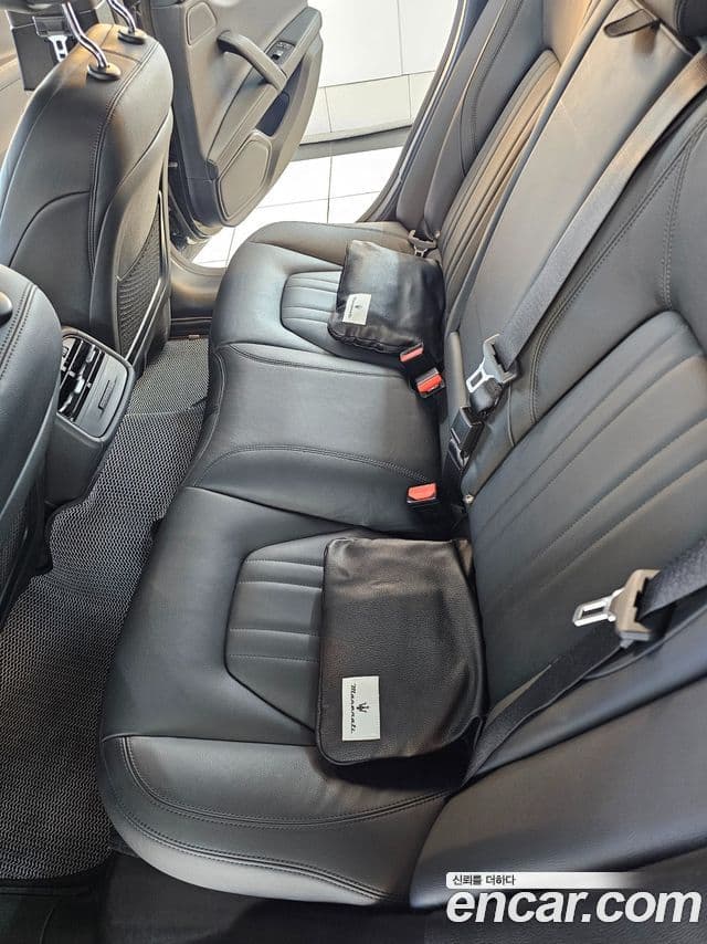 Maserati 기블리 3세대, 2022 12