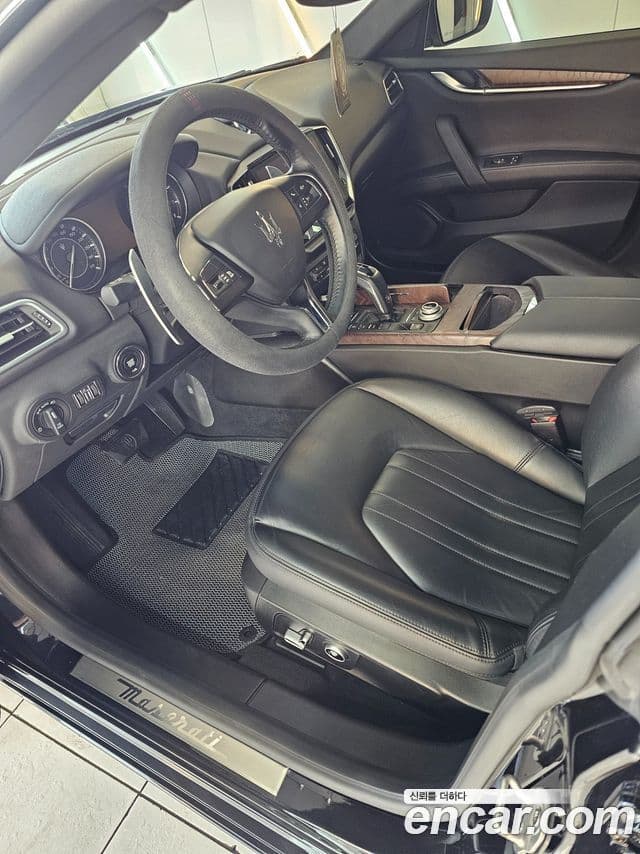 Maserati 기블리 3세대, 2022 13