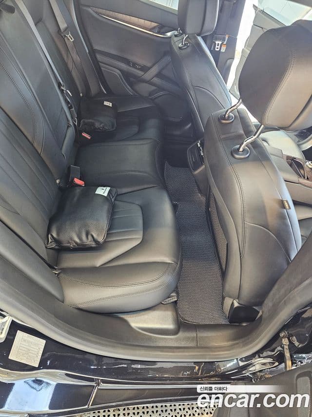 Maserati 기블리 3세대, 2022 15