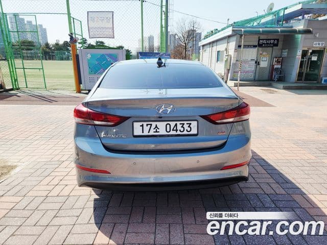 Hyundai Avante AD 1.6 GDI Smart, 2016 6