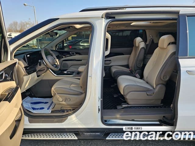 Kia Carnival 4세대 Signature, 2021 11