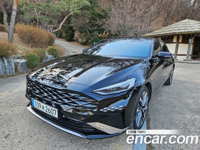 Kia K8 Signature, 2022 1