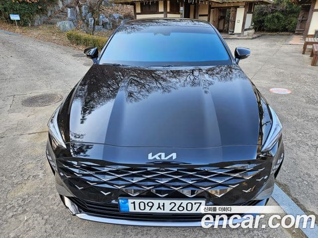 Kia K8 Signature, 2022 3