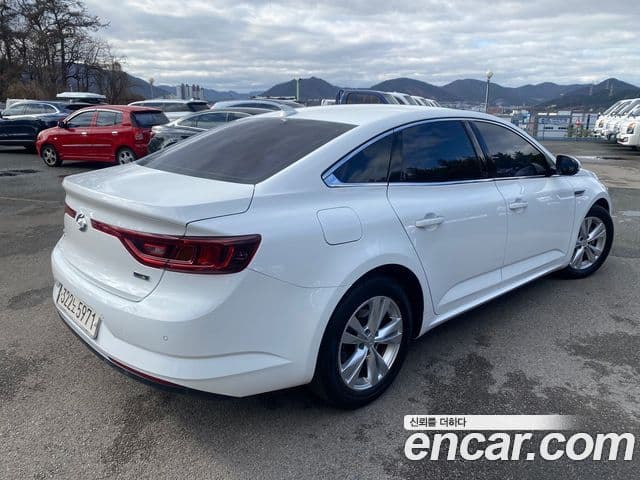 Renault Korea(Samsung) SM6 2.0 LPe SE (арендный автомобиль), 2016 3