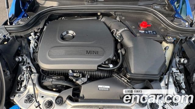 Mini Cooper C 4세대 Classic, 2025 6