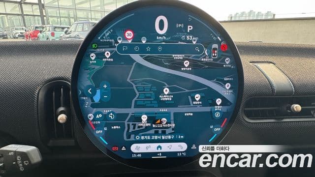 Mini Cooper C 4세대 Classic, 2025 14