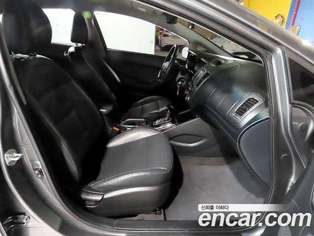 Kia The / новый New K3 Trendy, 2017 11