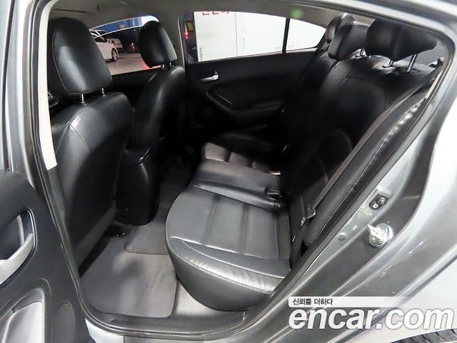 Kia The / новый New K3 Trendy, 2017 12