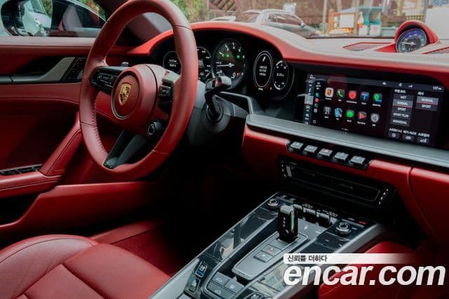 Porsche 911 (992) Carrera S, 2020 9